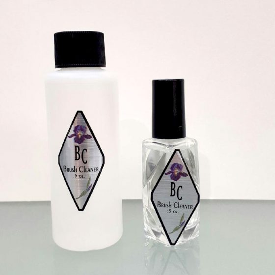 GLITZ AND GLAMOUR Brush Cleaner