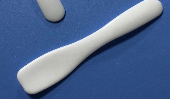 Facial Spatula Small  or Medium