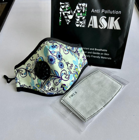 Mask Anti-Pollution, Breathing Valve with Replacement Filter.